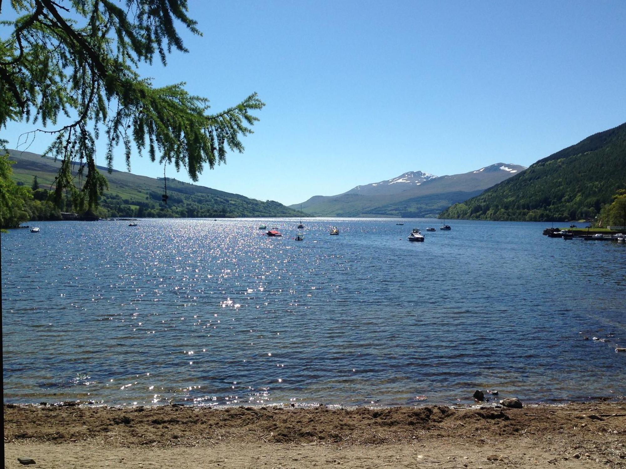 Bracken Lodges, Loch Tay, Linnie Lodge 阿伯费尔迪 外观 照片